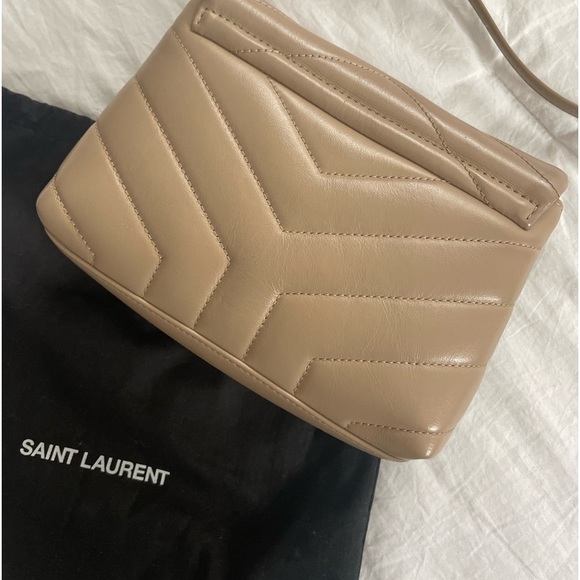 AUTHENTIC YSL Saint Laurent LOULOU TOY STRAP BAG MATELASSÉ "Y" LEATHER BEIGE - Picture 3 of 5